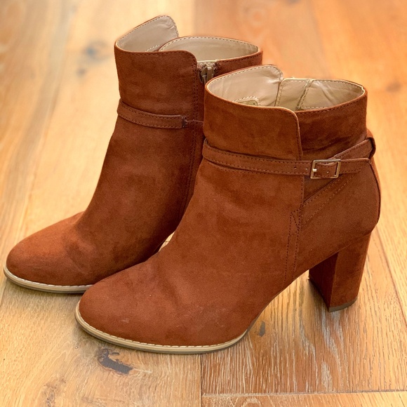 Never Worn Brown Heeled Booties - Picture 1 of 3
